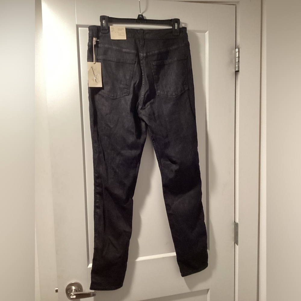 NWT Universal Thread‎ High Rise Size 10/30R Jeans - Picture 4 of 5